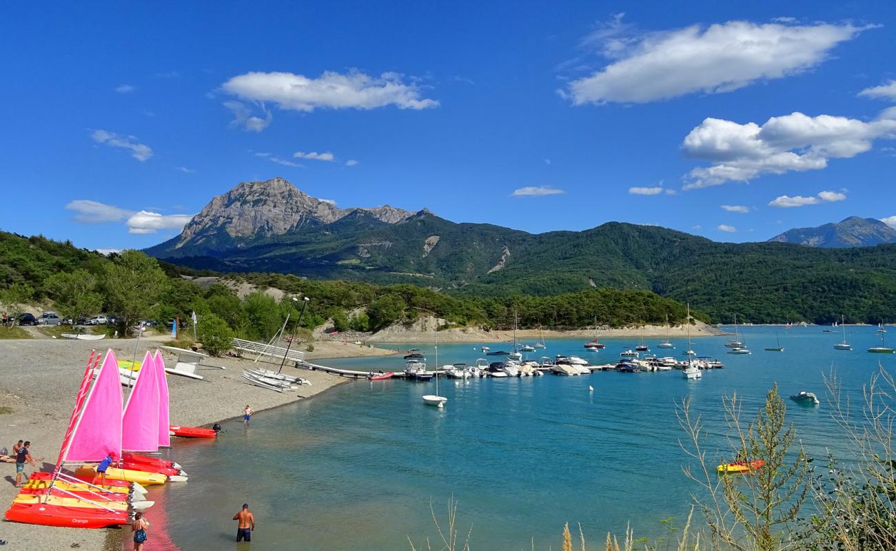 Photo de Chanteloube Beach avec petits galets gris de surface