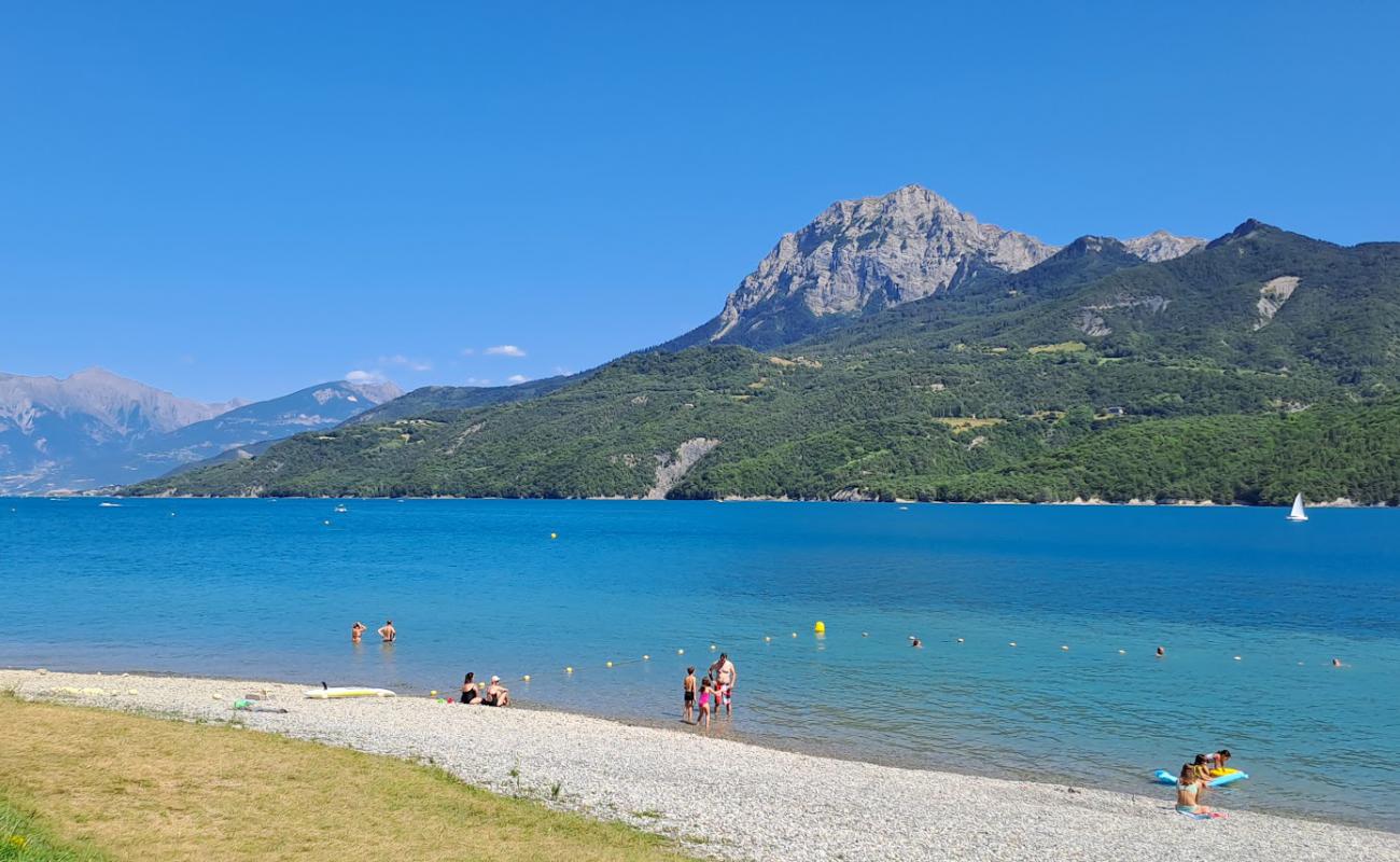 Photo de Tremouilles Beach avec petits galets gris de surface
