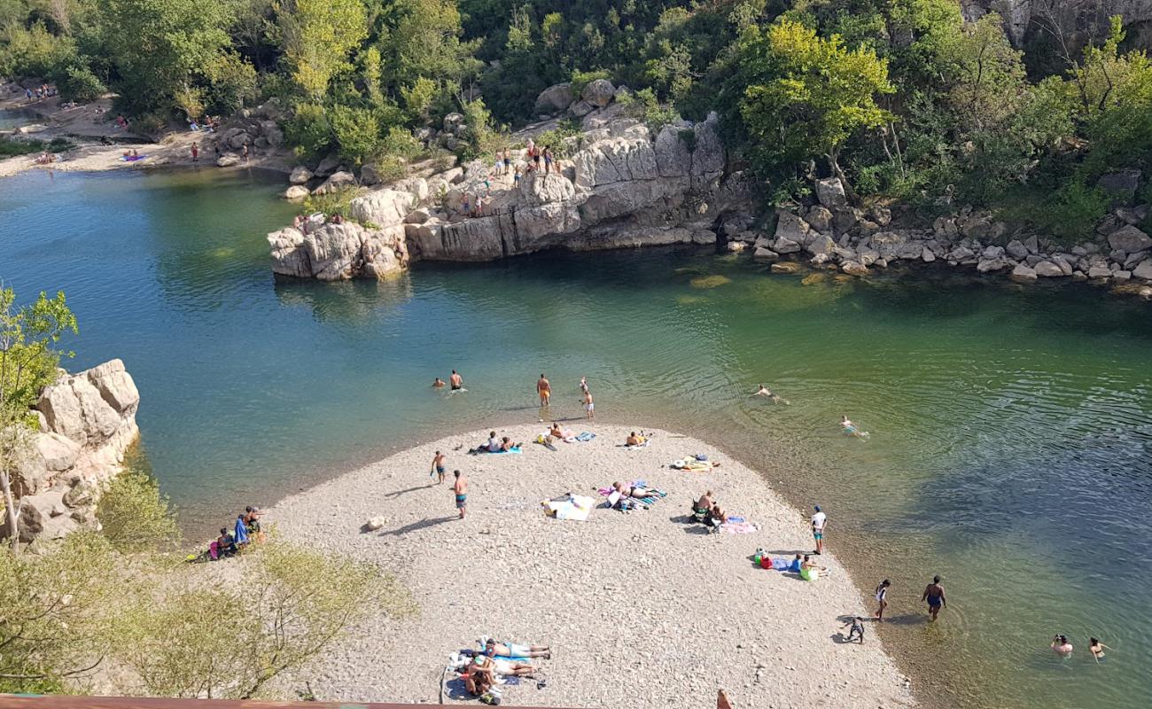 Photo de Reala Beach avec roches de surface