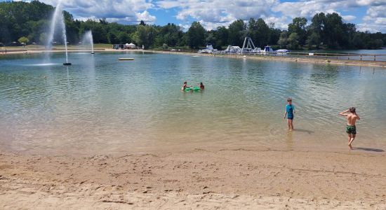 Cormoranche Lake Beach