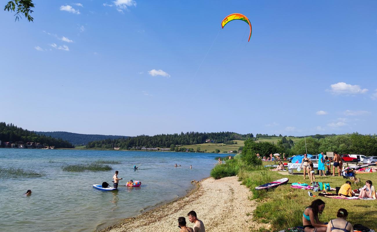 Photo de Chaon Beach avec petits galets gris de surface