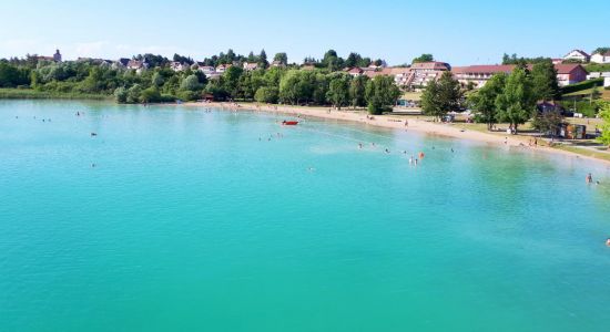 Clairvaux les Lacs Beach