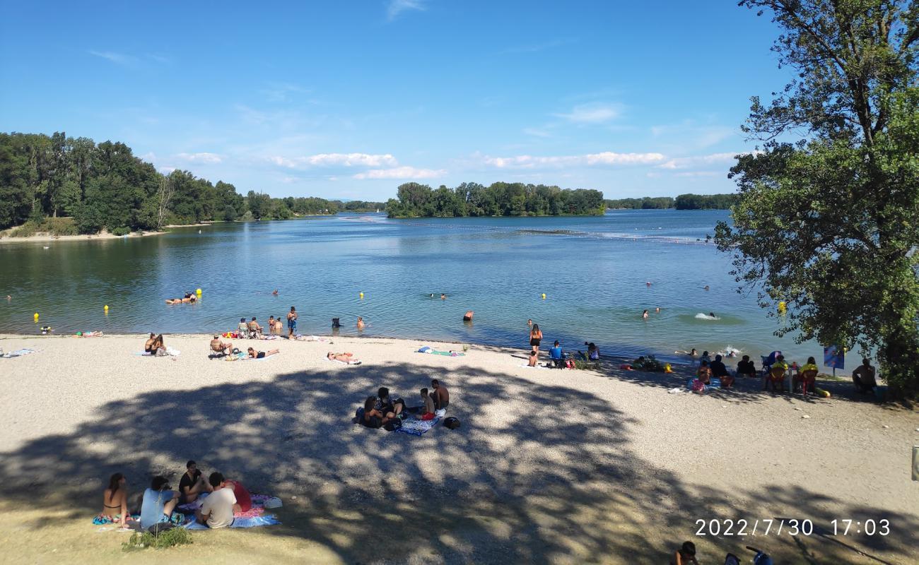 Photo de La Baraka Beach avec petits galets gris de surface