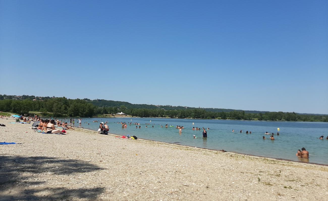 Photo de Morlet Beach avec petits galets gris de surface