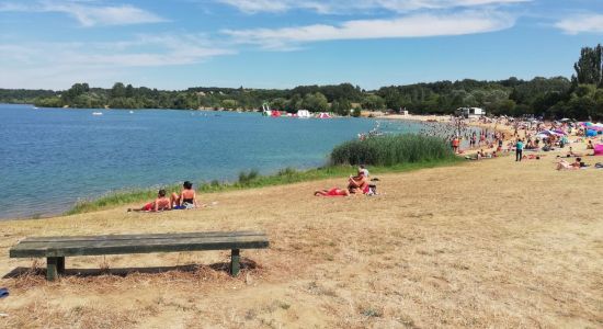 Lac de Saint-Cyr Beach