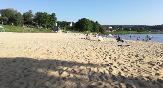 Lac de Chateauneuf la Foret Beach