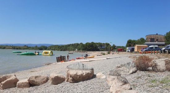 Lac de Jouarres Beach