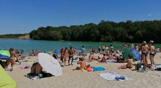 Lupiac Lake Beach