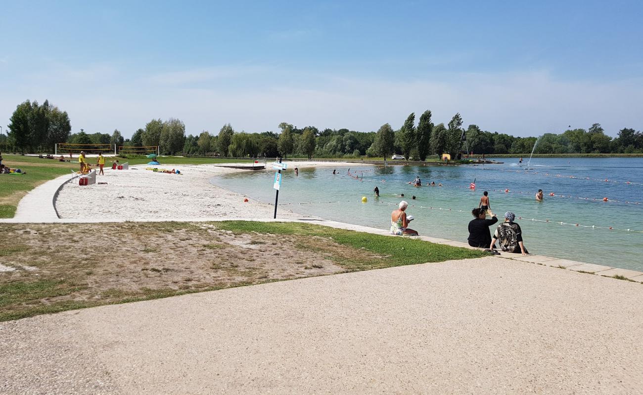 Photo de Dagueys Beach avec sable beige de surface