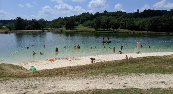 Nantheuil Beach