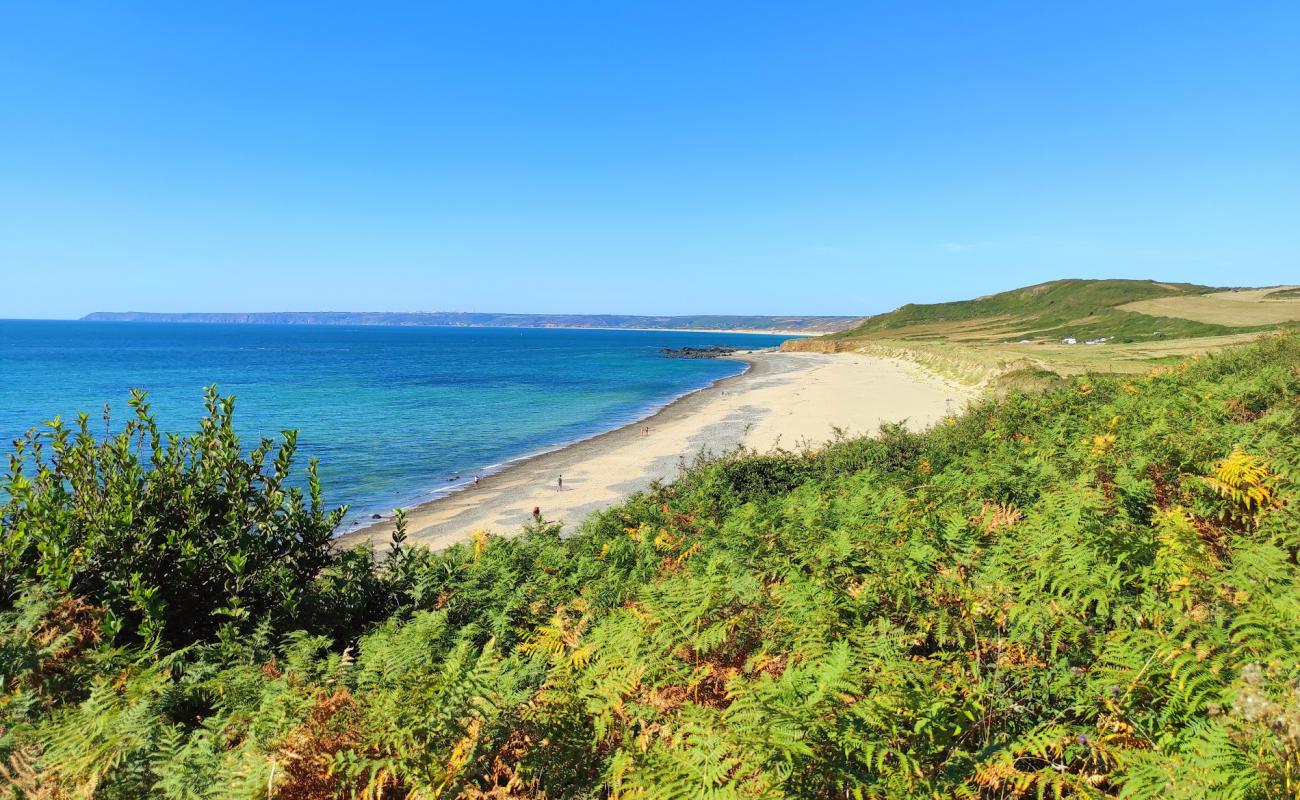 Photo de Plate Beach avec sable lumineux de surface