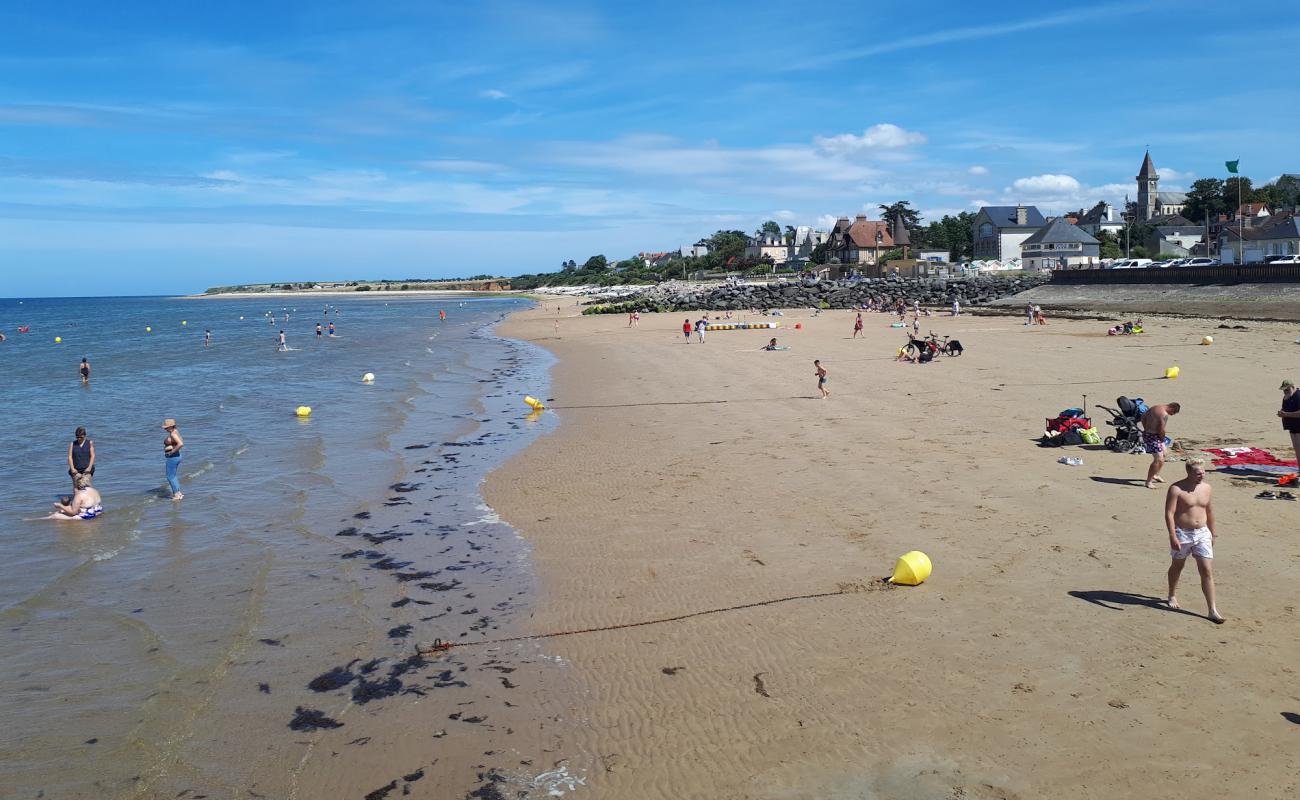 Photo de Grandcamp Beach avec sable beige de surface