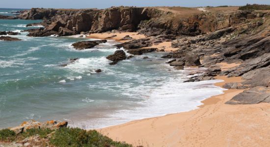 Sables Rouis Beach