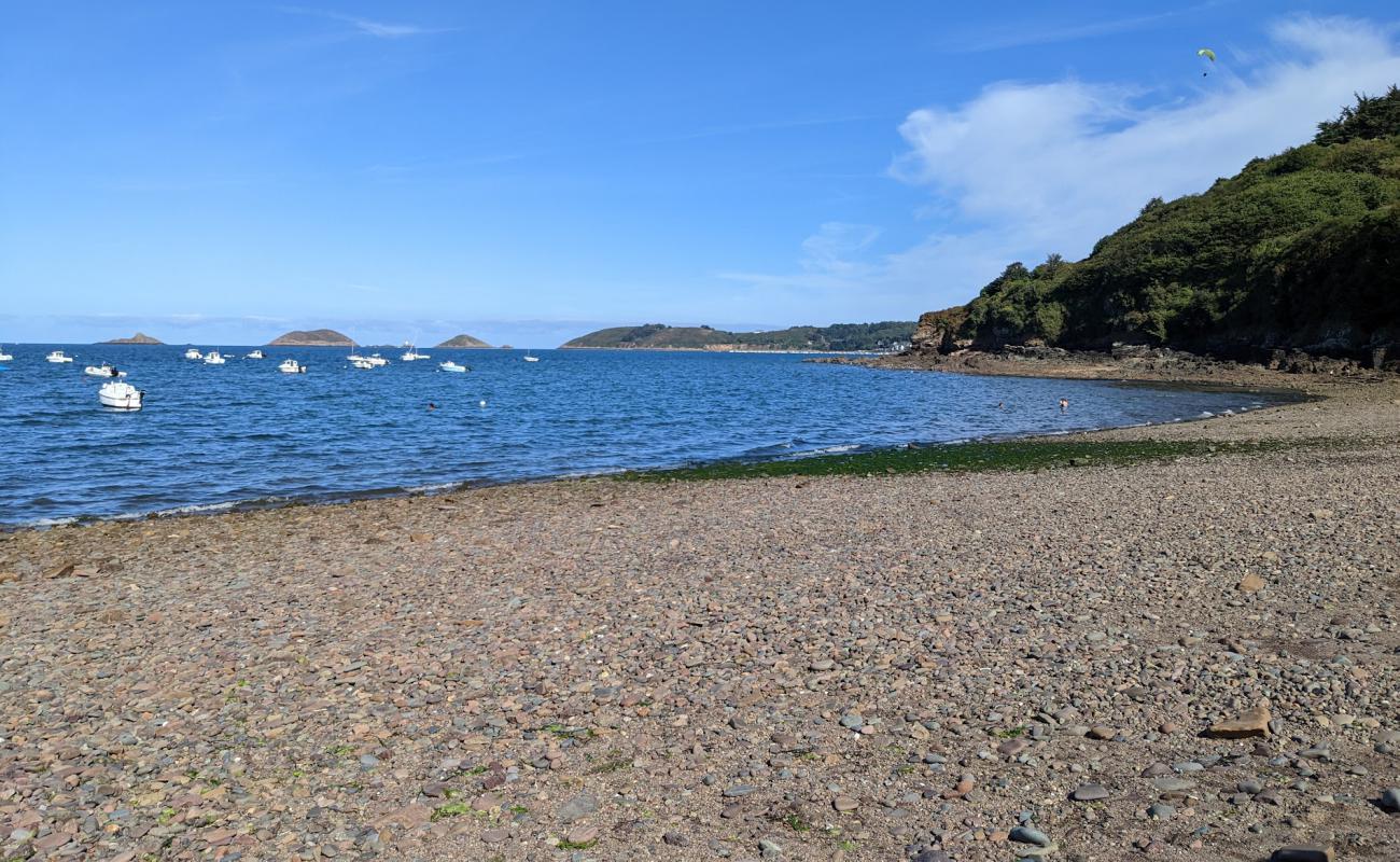 Photo de Boulgueff Beach avec galets bruns de surface