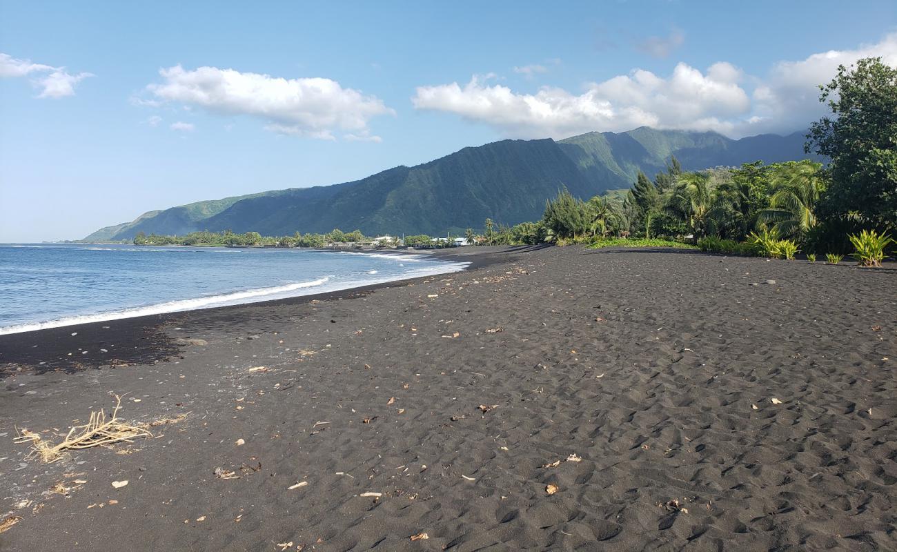 Photo de Taharuu Beach avec sable noir de surface