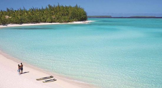 Plage de l'île Onetahi