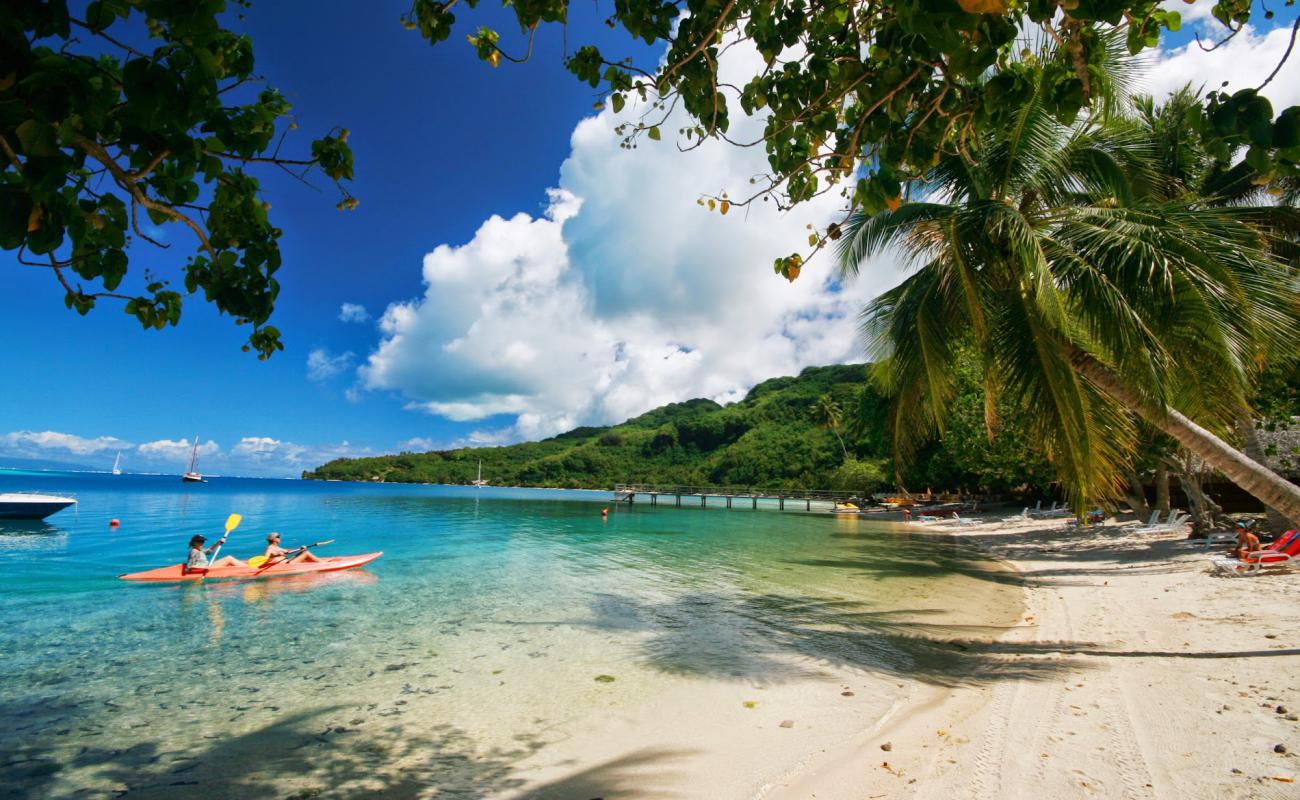 Photo de Avea Beach avec sable blanc de surface