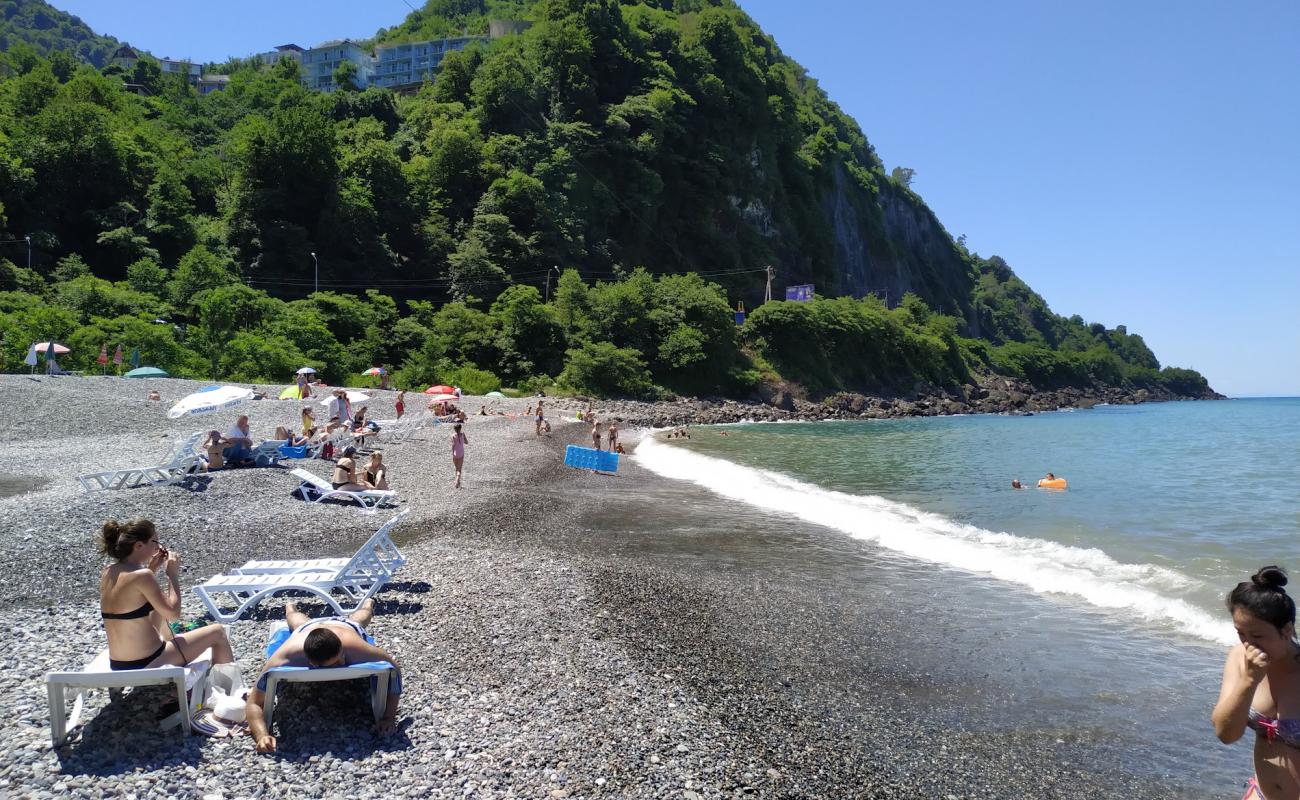 Photo de Kvariati beach avec caillou fin gris de surface