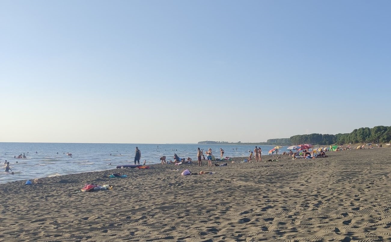 Photo de Ureki Nature beach avec sable noir de surface