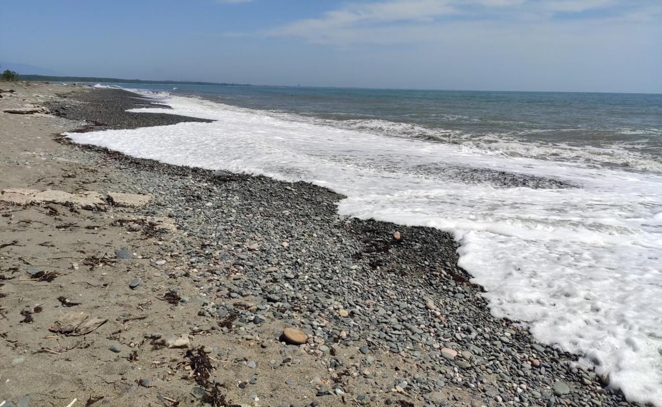 Photo de Dghamishi beach avec caillou gris de surface