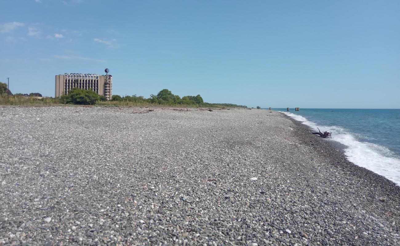 Photo de Kutishna beach avec caillou clair de surface