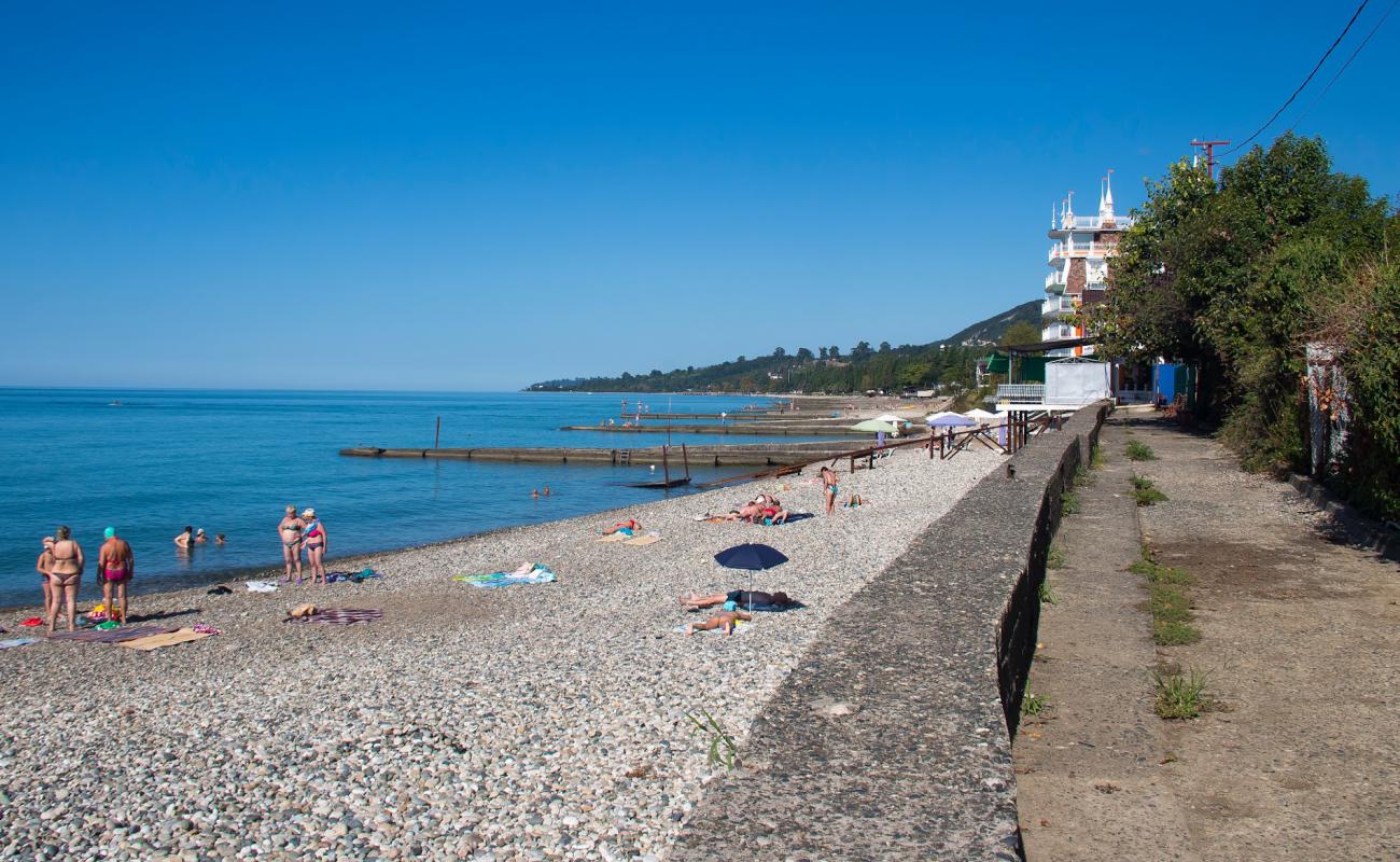 Photo de Tsitrusovani beach avec sable clair avec caillou de surface