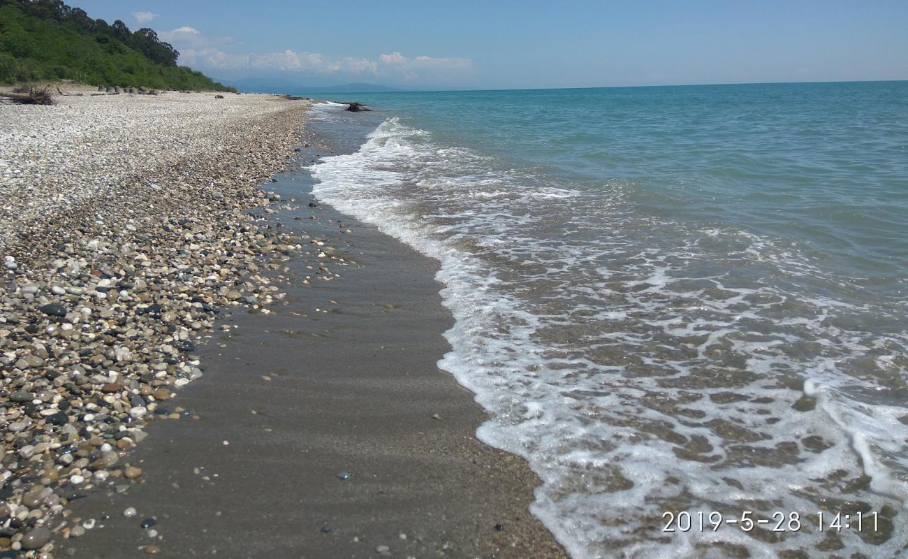 Photo de Primorskoe beach avec sable clair avec caillou de surface