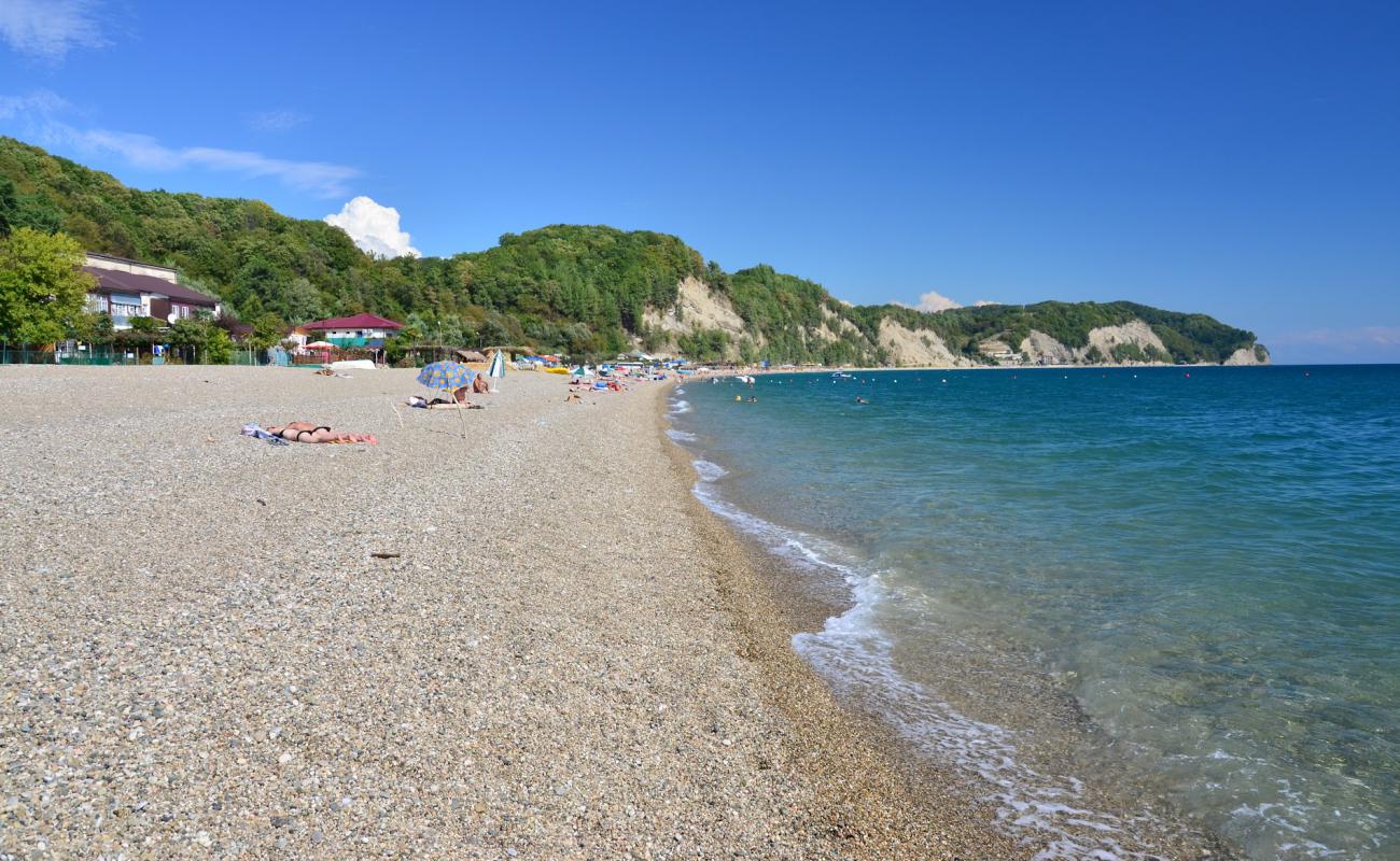 Photo de Lidzava beach avec sable beige & galets de surface