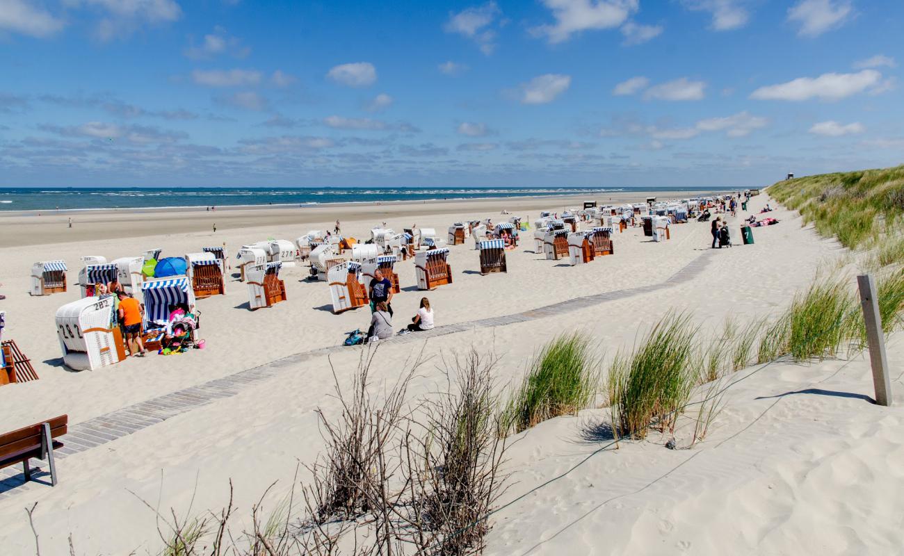 Photo de Strand Spiekeroog avec sable beige de surface