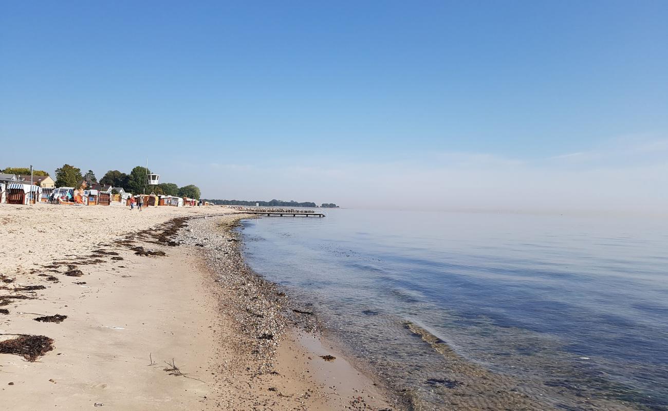 Photo de Ostseebad Strande avec sable clair avec caillou de surface