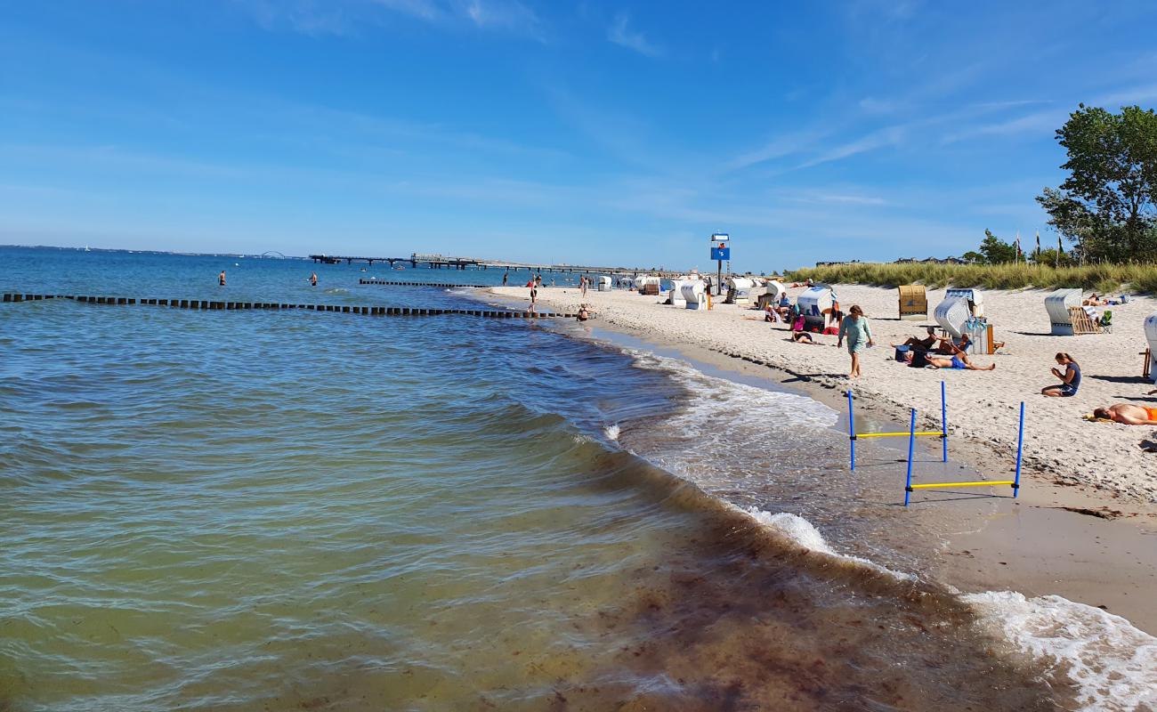 Photo de Heiligen Hafen Strand - endroit populaire parmi les connaisseurs de la détente