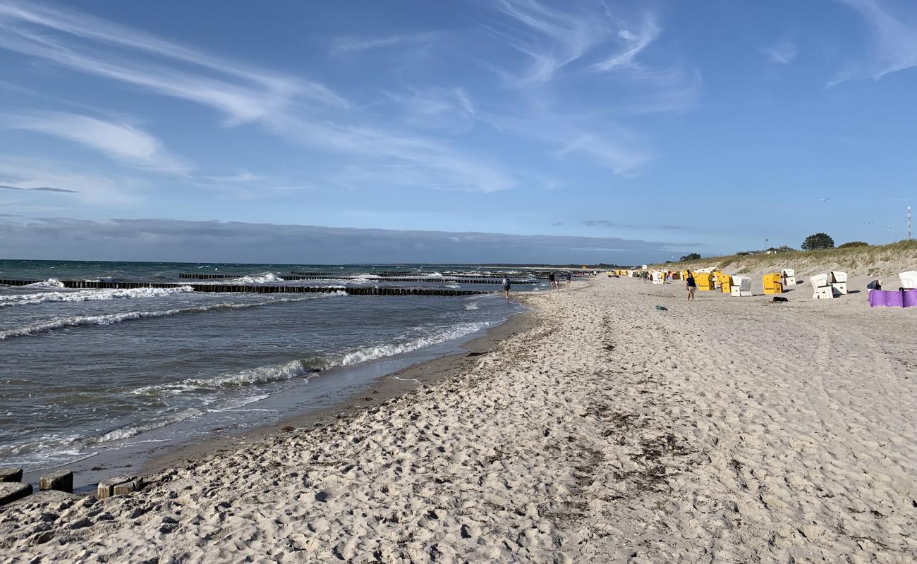 Photo de Strand Ahrenshoop avec sable lumineux de surface