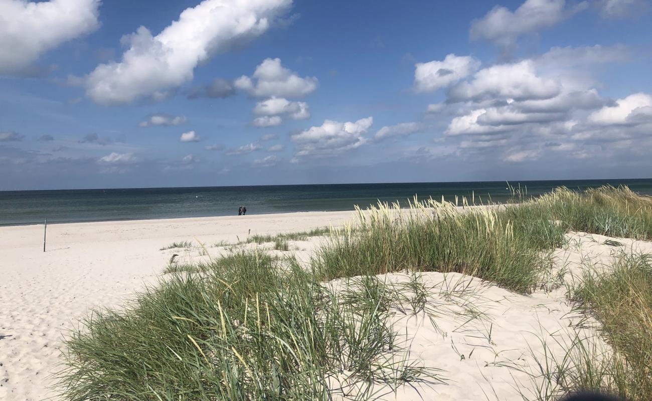 Photo de Plage de Prerow avec sable beige de surface