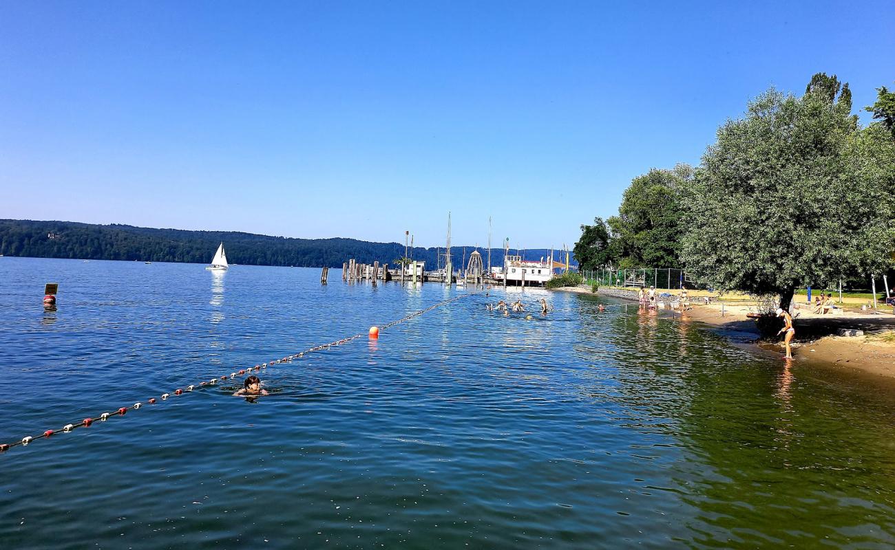 Photo de Strandbad West Uberlingen am See avec herbe de surface