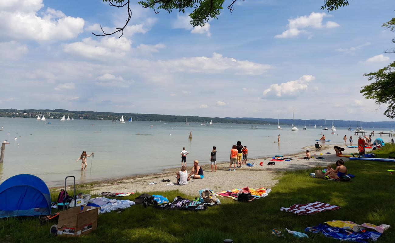 Photo de Strand im Uttinger Freizeitgelande avec herbe de surface