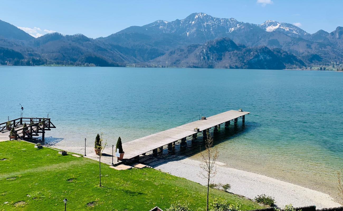 Photo de Kristall Therme trimini Kochel am See avec caillou gris de surface