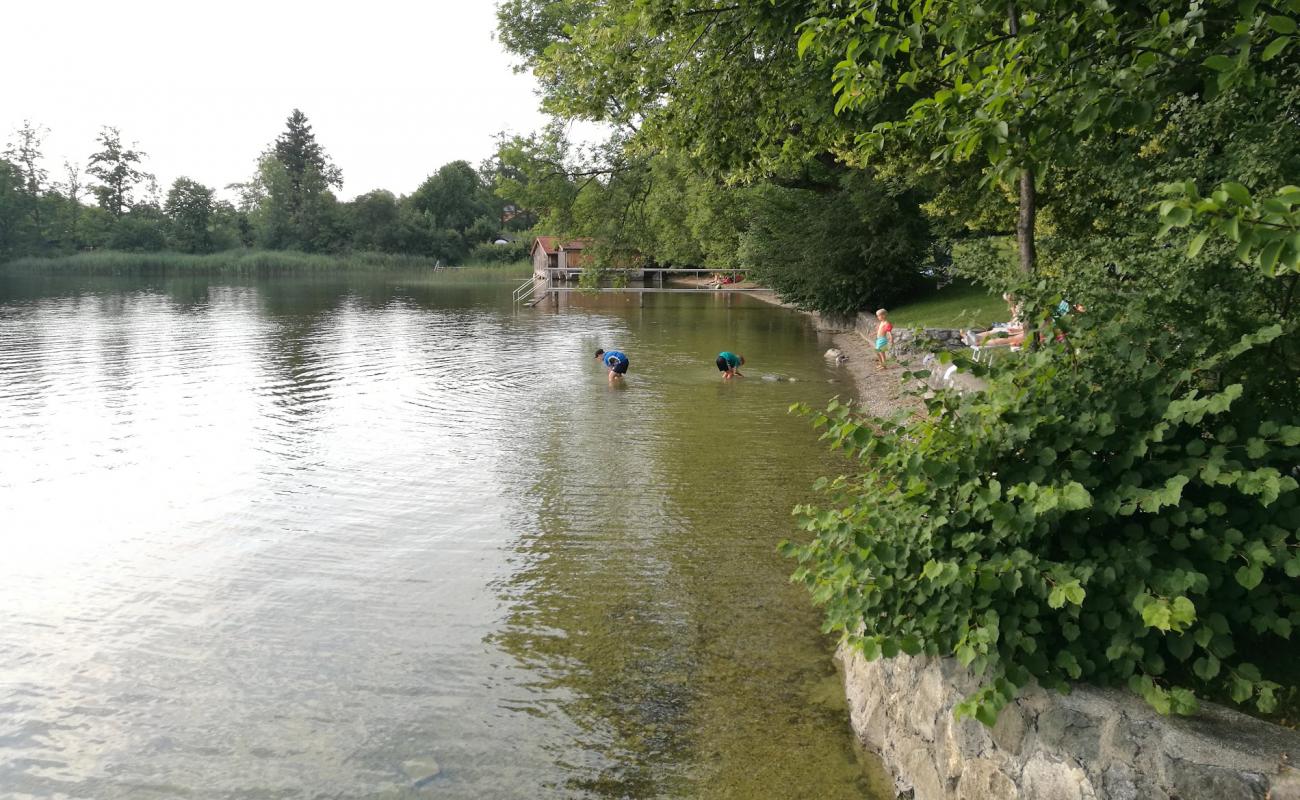 Photo de Strandbad Seehausen avec herbe de surface