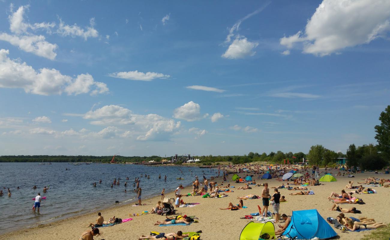 Photo de Leipzig Beach avec sable lumineux de surface