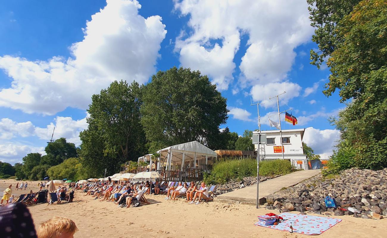 Photo de Wedel Beach avec sable lumineux de surface