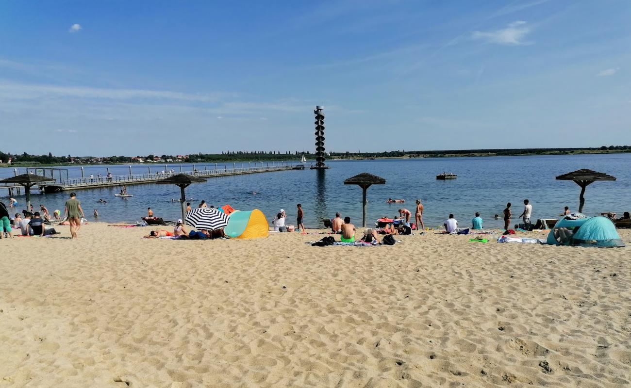 Photo de Strand am Pegelturm avec sable lumineux de surface