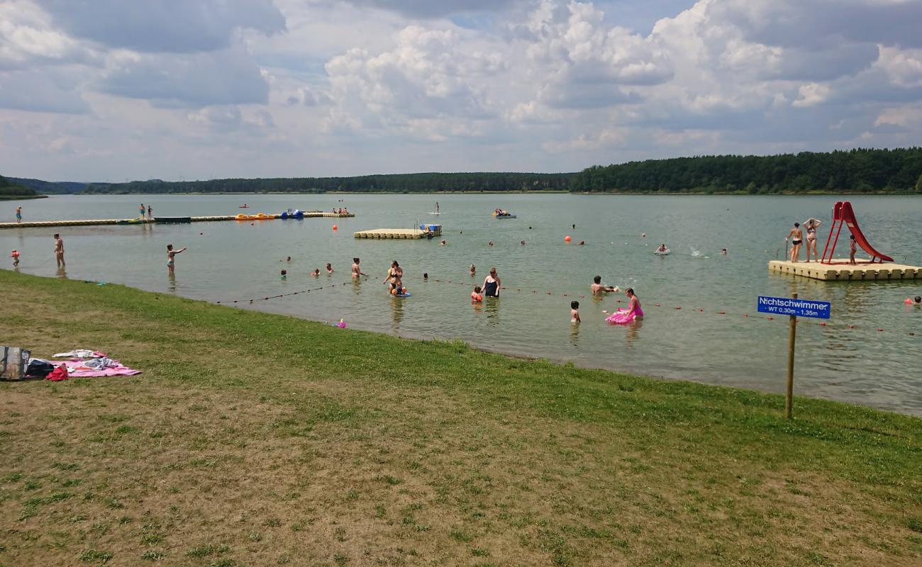 Photo de Strandbad Zeulenroda avec herbe de surface