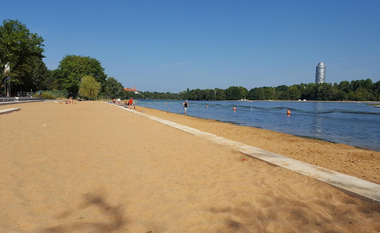 Photo de Sandstrand Wohrder See avec sable beige de surface