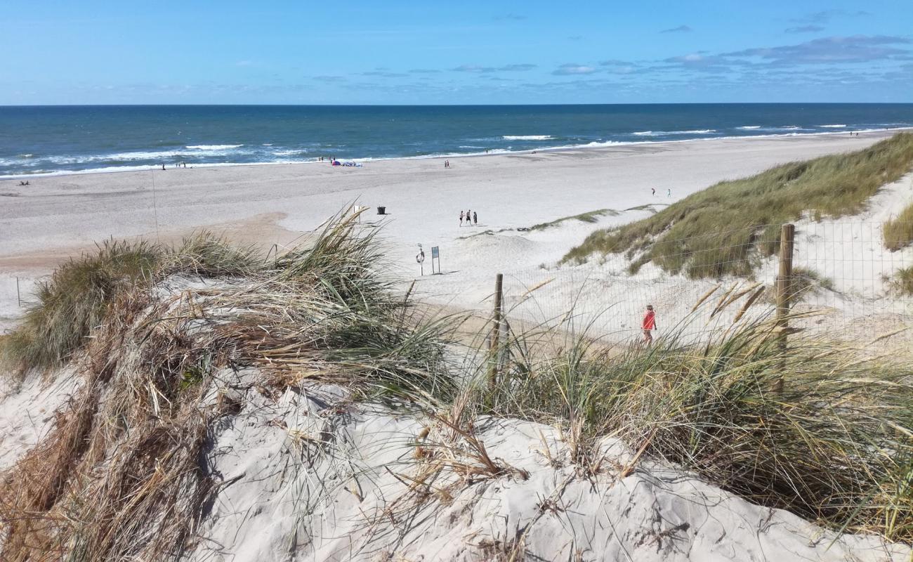 Photo de Plage de Houstrup avec sable lumineux de surface