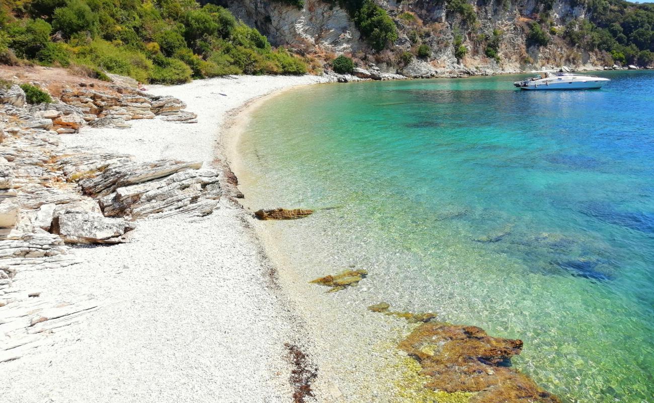 Photo de Korfu beach avec caillou fin blanc de surface