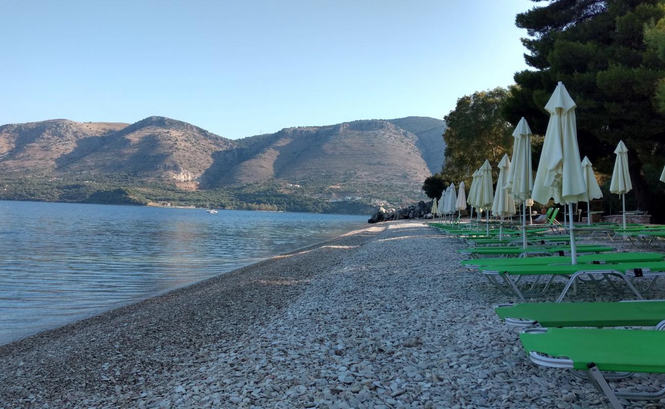 Photo de Nautilos beach avec petits galets blancs de surface