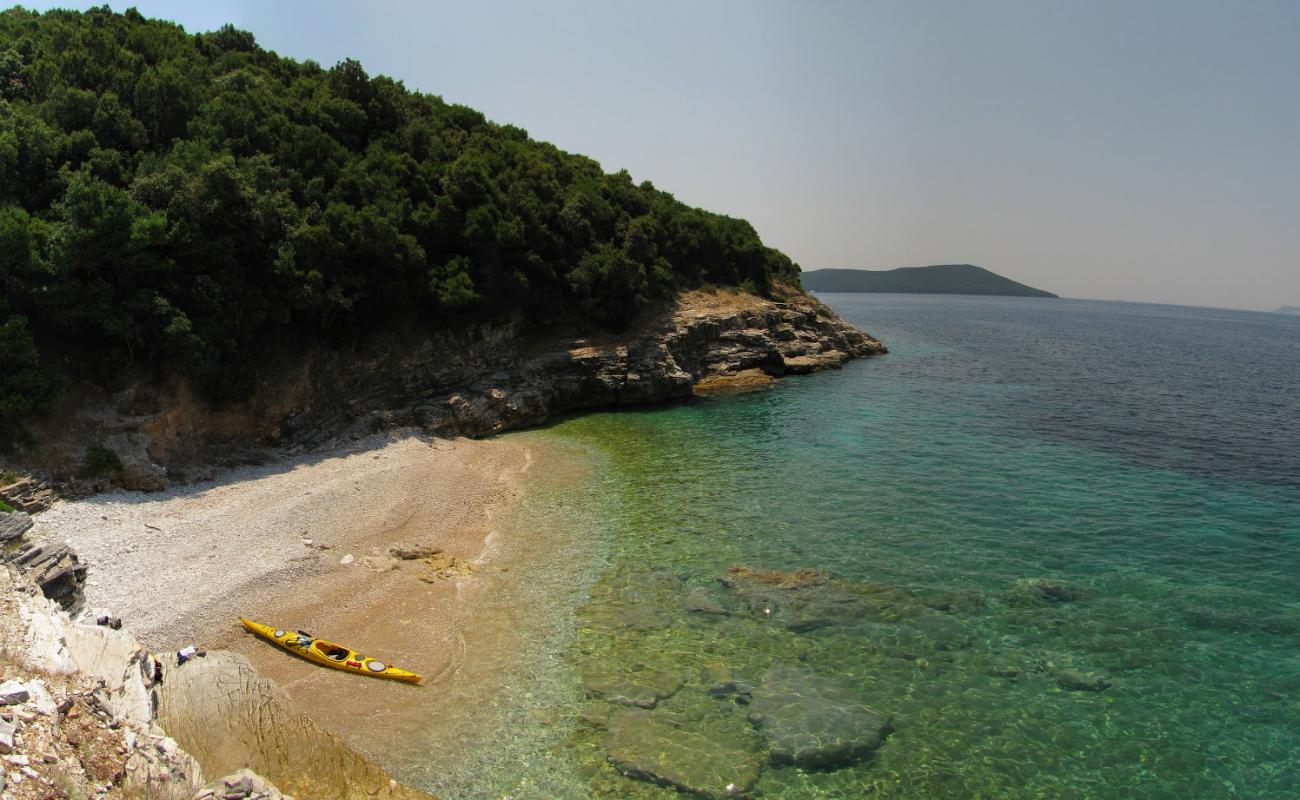 Photo de Dei 4  beach avec caillou fin blanc de surface