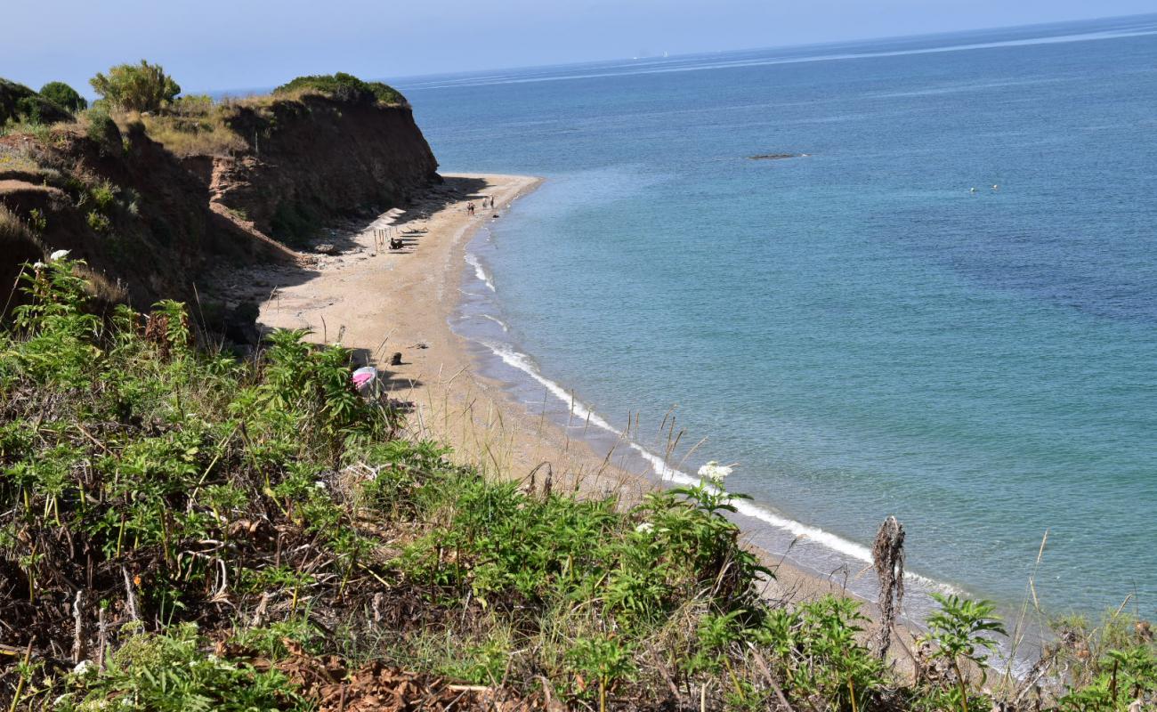 Photo de Faros beach avec sable brun de surface