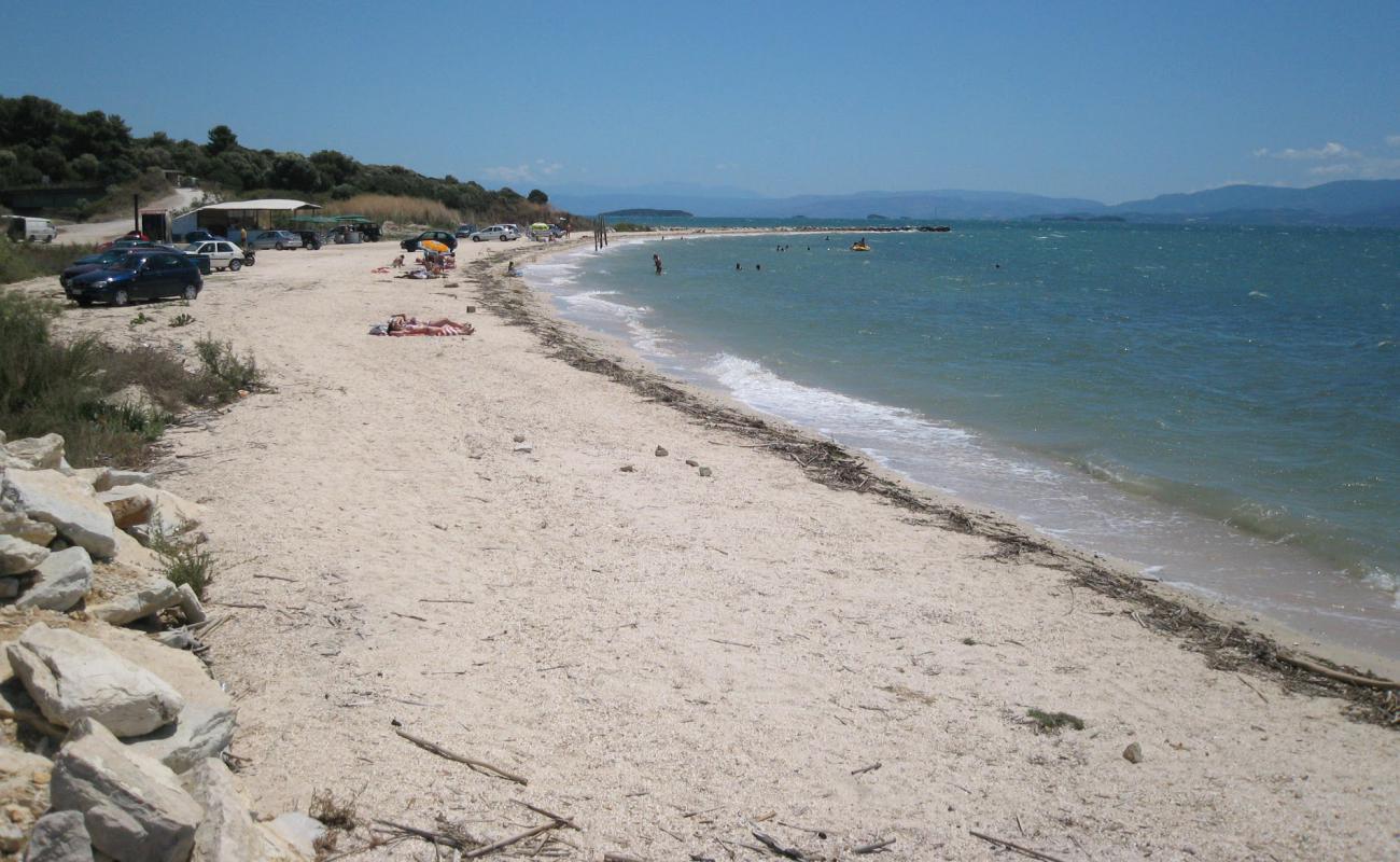 Photo de Mega Avlleri avec sable beige de surface
