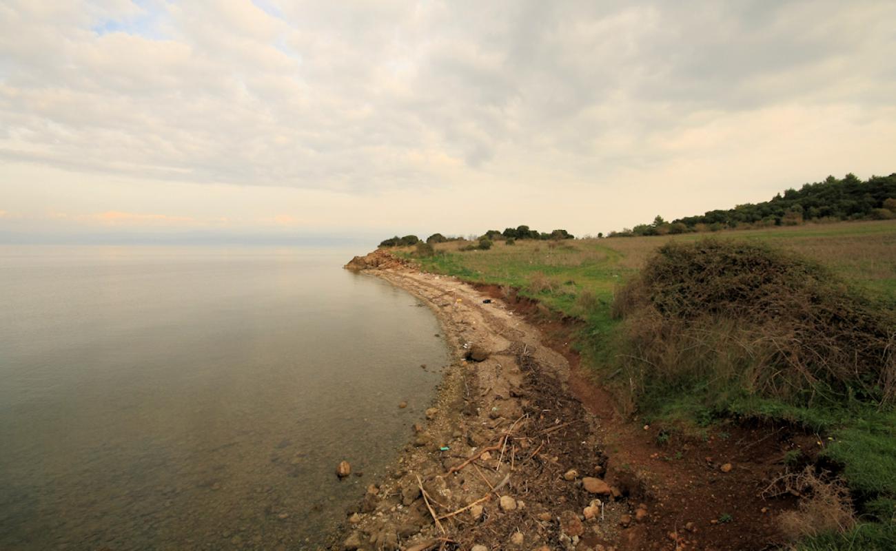 Photo de Gavou mikro beach avec l'eau cristalline de surface