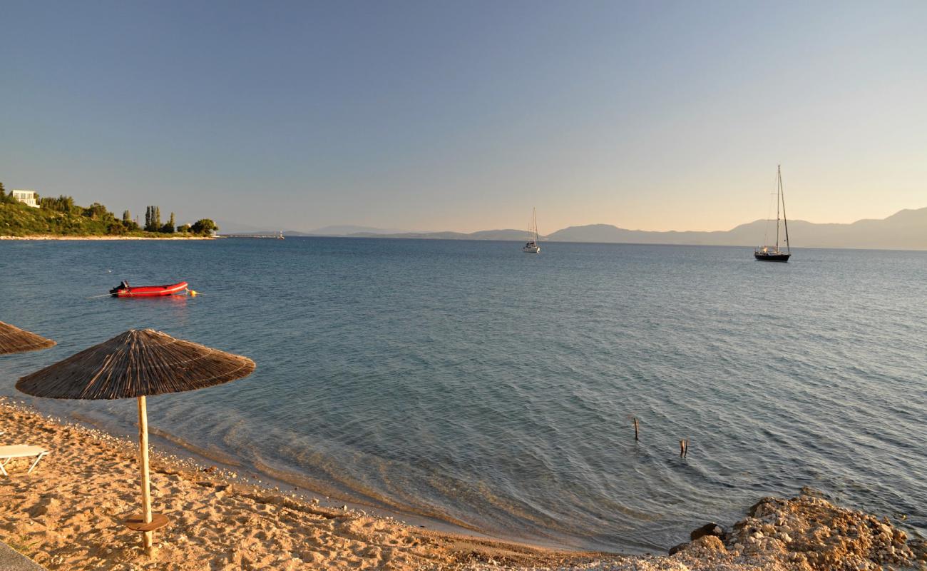 Photo de Pine Beach avec sable noir & galets de surface